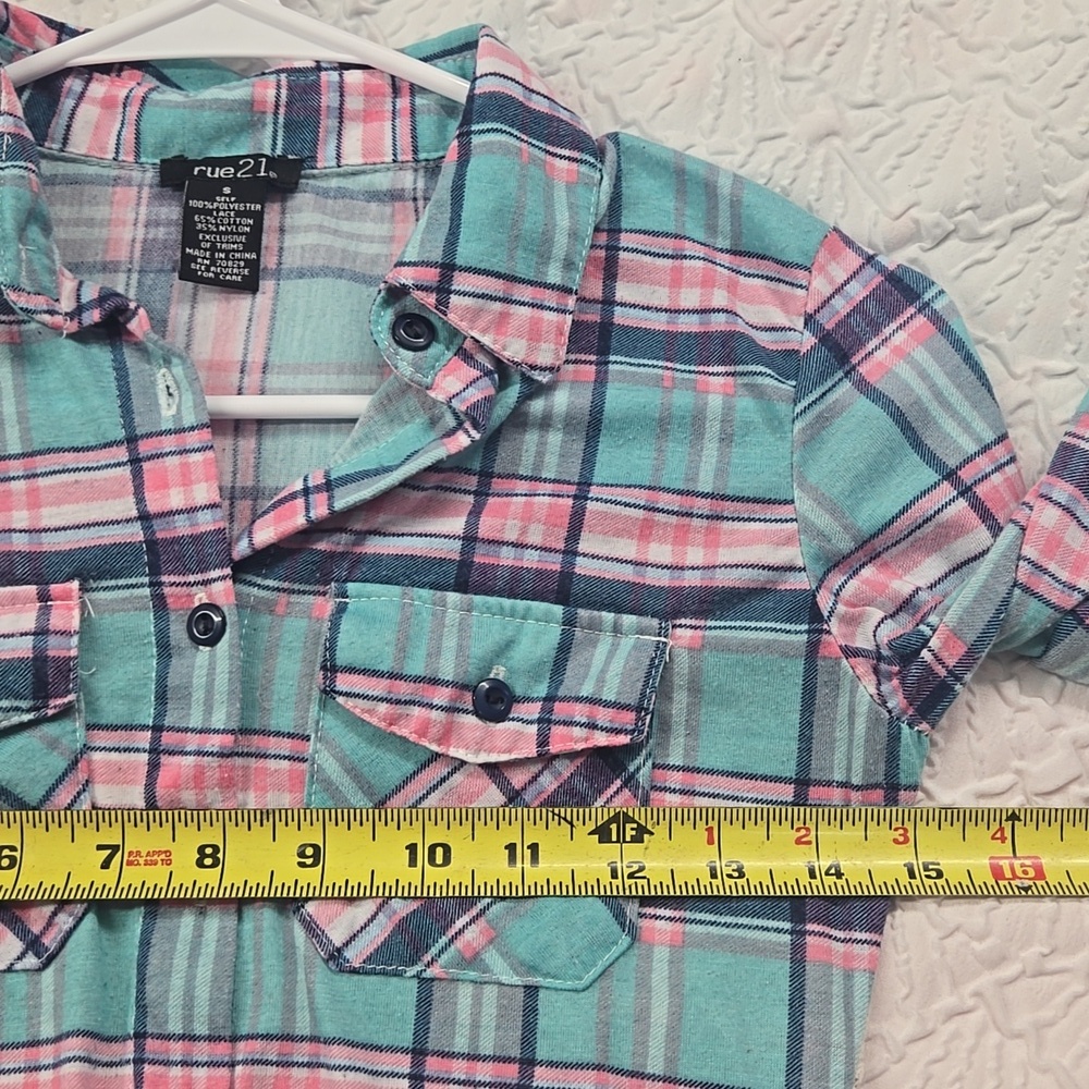 3/$10 Rue21 Teal and Pink Plaid Shirt - Picture 4 of 5